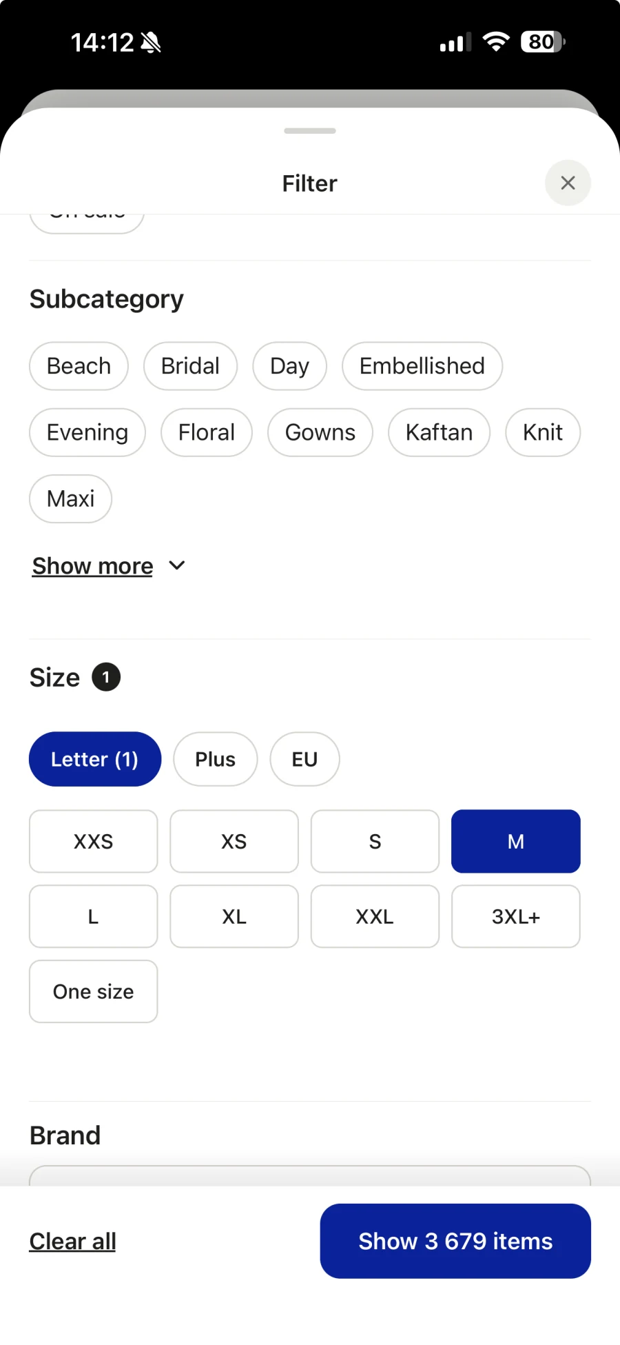 The filter menu with letter size M selected across brands